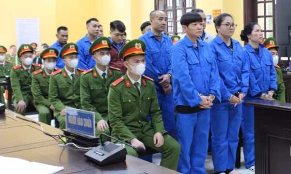 Toàn bộ 11 bị cáo trong đường dây ma túy ‘khủng’ lĩnh án chung thân và tử hình