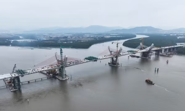 Sẵn sàng hợp long cầu Bến Rừng