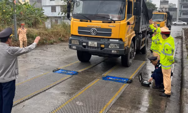 Tăng cường xử lý xe vi phạm tải trọng