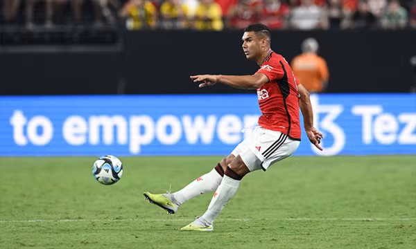 Casemiro và Lisandro báo tin vui cho Man United trước trận gặp Tottenham