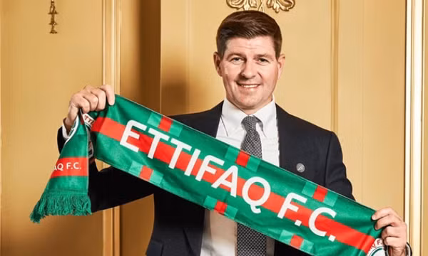Steven Gerrard đã chấp nhận “yên vị” tại Saudi Pro League