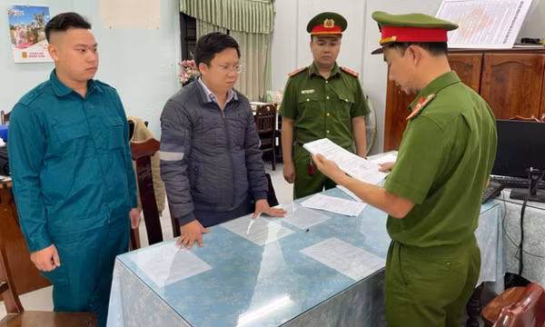 Giám đốc phòng giao dịch ngân hàng lừa đảo chiếm đoạt 14 tỷ đồng