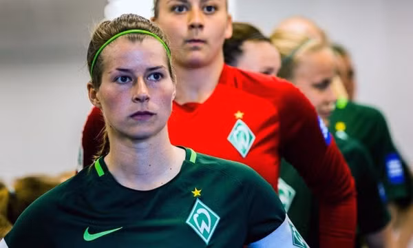 HLV nữ đầu tiên thắng tại Bundesliga