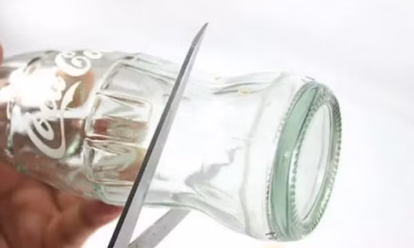 Cách mài kéo rỉ sét thành sắc lẹm như mới