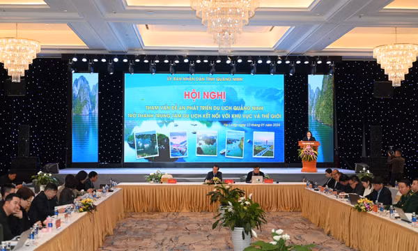Hội nghị tham vấn Đề án Phát triển du lịch Quảng Ninh trở thành trung tâm kết nối khu vực và quốc tế