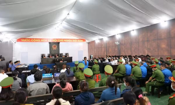 Xét xử vụ khủng bố tại Đắk Lắk: Công bố cáo trạng truy tố các bị cáo
