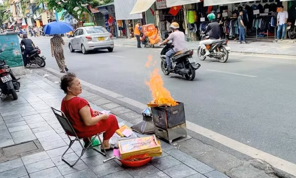 Vận động cộng đồng hạn chế đốt vàng mã, bảo vệ môi trường dịp Tết 2024