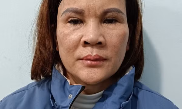 Khởi tố chủ quán cà phê chứa mại dâm