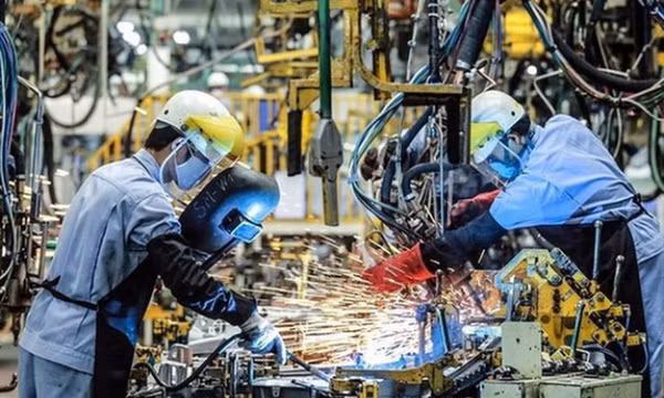 Nâng hạng tín nhiệm giúp Việt Nam duy trì đà tăng trưởng