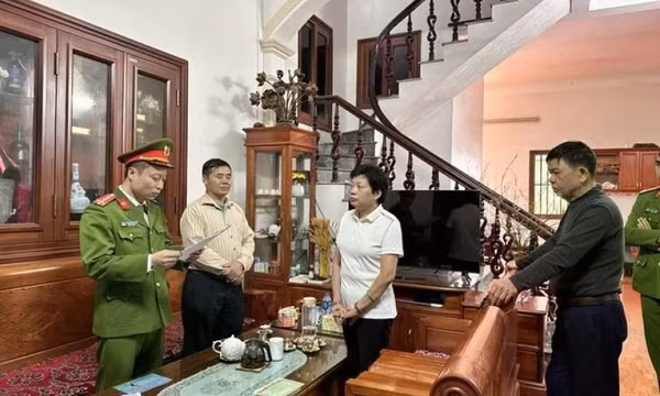 Khởi tố, bắt tạm giam một nữ hiệu trưởng trường mầm non