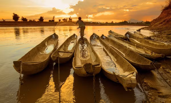 Ngắm Kon Tum dưới ánh hoàng hôn