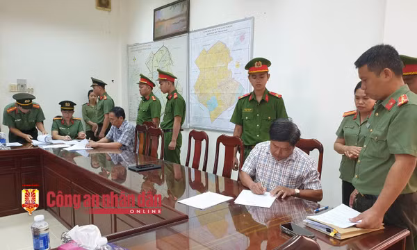 Bắt giam Phó Chủ tịch và nguyên Phó Chủ tịch UBND huyện Phụng Hiệp