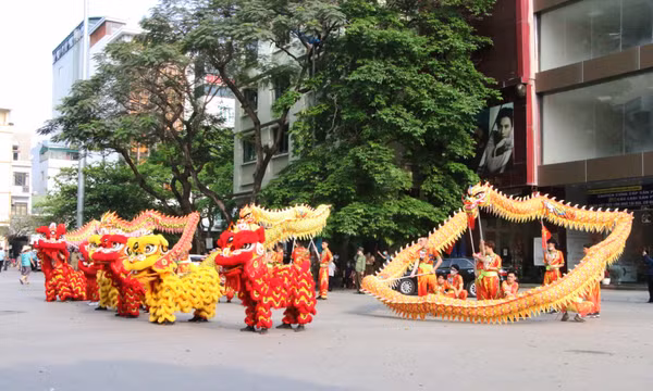 Múa lân sư rồng - nét đẹp ngày xuân