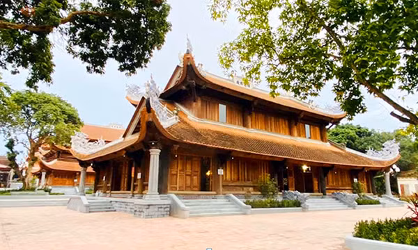 Tràng An: Từ truyền thống lịch sử tới vùng đất cao lanh nở hoa... 