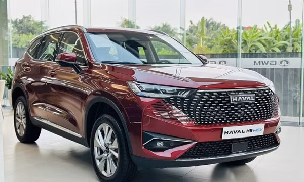 Bỏ qua Mazda CX-5, khách Việt ồ ạt săn đón mẫu SUV cỡ C vừa giảm giá niêm yết xuống mức cực ‘hạt rẻ’