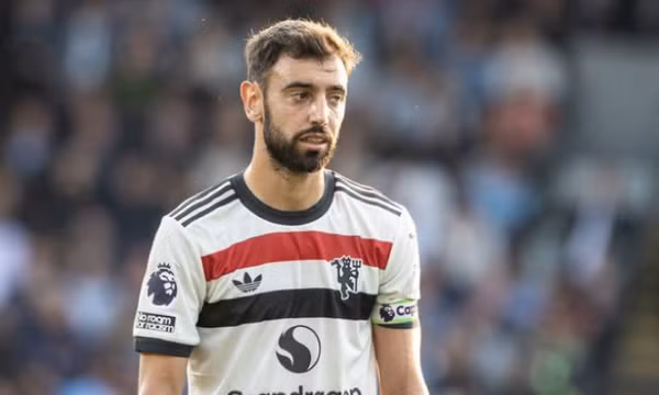 Đã đến lúc Ten Hag tàn nhẫn với Bruno Fernandes