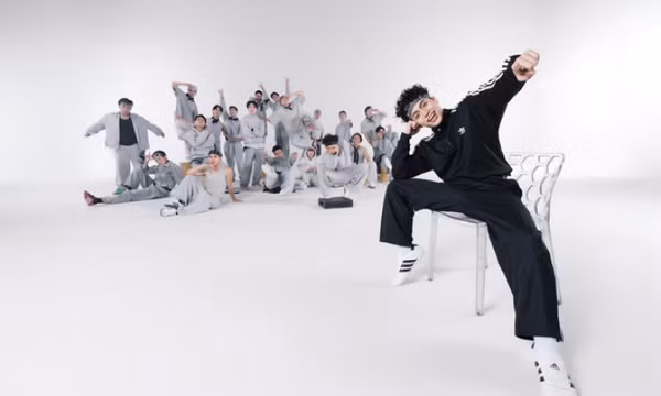 Màu sắc "độc" - "lạ" giúp MONO ghi dấu ấn