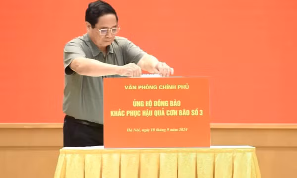 Thủ tướng Phạm Minh Chính dự lễ ủng hộ đồng bào khắc phục hậu quả cơn bão số 3