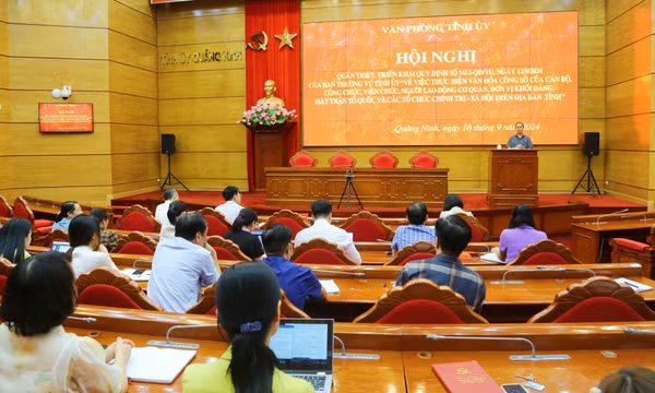 Văn phòng Tỉnh ủy: Quán triệt Quy định của Ban Thường vụ Tỉnh uỷ về thực hiện văn hóa công sở