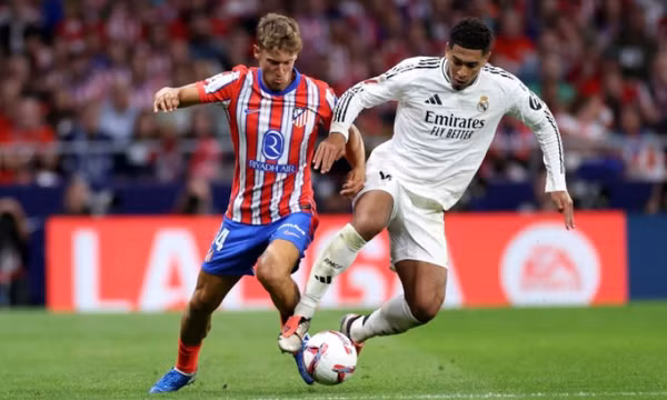 Real rơi chiến thắng ở phút cuối trận derby Madrid
