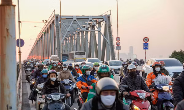 Cấm nhiều loại xe qua cầu Chương Dương