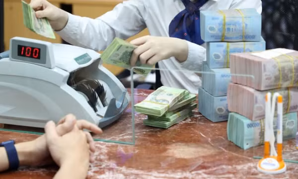 Tín dụng tiêu dùng: Cần hạ mạnh lãi suất vay