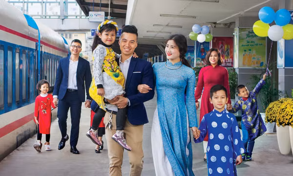 Mở bán vé tàu Tết Ất Tỵ từ tháng 10, không bán ghế phụ