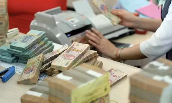 Khoanh nợ, hoãn giãn nợ, giảm lãi và đẩy mạnh cho vay tiêu dùng sau bão lũ