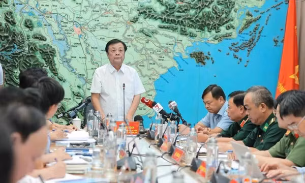 Bộ trưởng Lê Minh Hoan: Bão số 3 rất mạnh, cần "hành động không hối tiếc"
