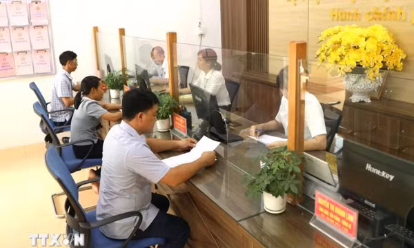 Thứ trưởng Bộ Nội vụ: Hơn 7.000 viên chức cần chuyển qua công chức