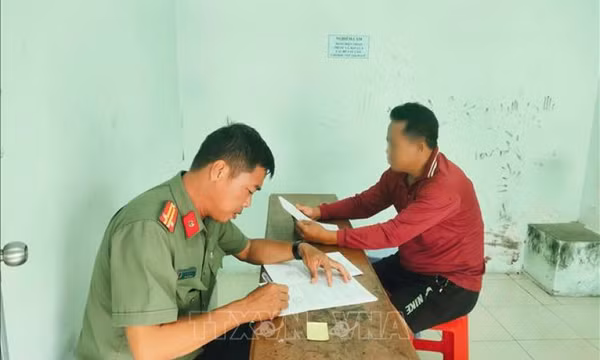 Khởi tố đối tượng đưa người xuất cảnh trái phép