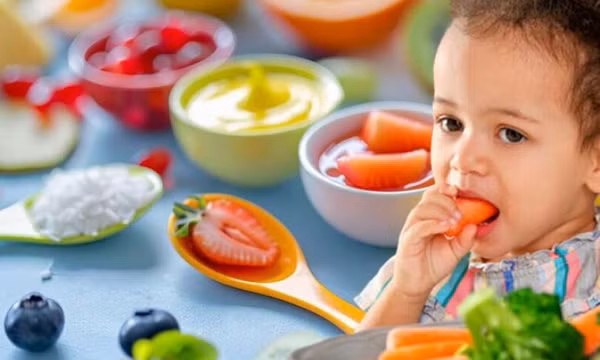 Cách đảm bảo thức ăn của trẻ nhỏ được đầy đủ dinh dưỡng