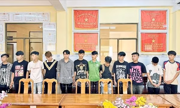 Bắt tạm giam 12 đối tượng để điều tra hành vi giết người