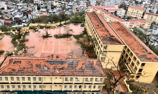 Học sinh TP Hạ Long nghỉ học ngày 9/9