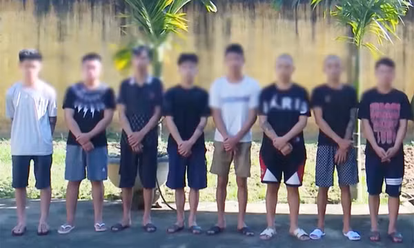 Bắt giữ 8 thanh thiếu niên mang theo hung khí tại Điện Biên