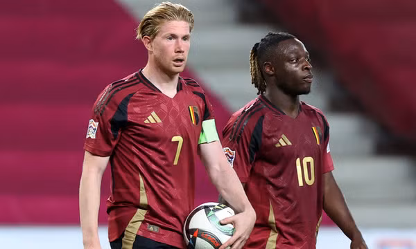 Cầu thủ ngày càng khổ vì FIFA và UEFA