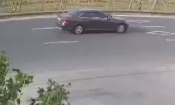 Khởi tố vụ án cán bộ ngân hàng lái xe Mercedes tông chết người