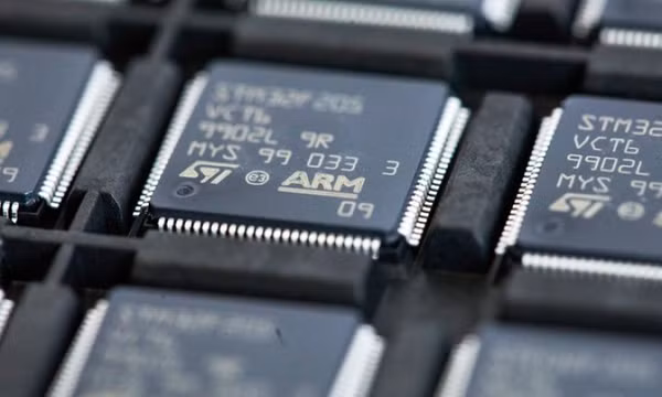 Không sản xuất một con chip nào, tại sao Arm vẫn là "ông trùm" trong ngành chip