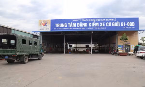 Hai Phó giám đốc trung tâm đăng kiểm ở Bình Dương bị bắt