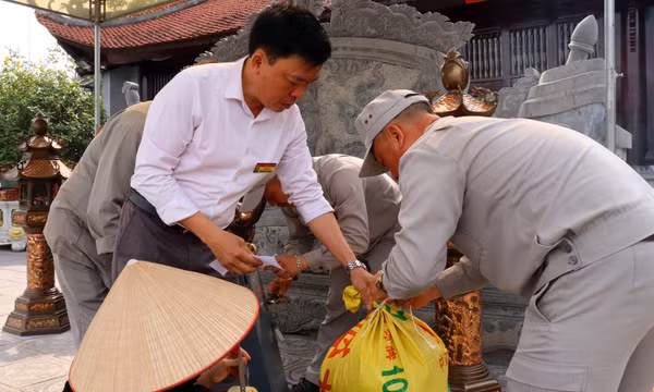 BQL Di tích Đền Cửa Ông - Cặp Tiên thu, quản lý trên 14,7 tỷ đồng tiền công đức từ đầu năm đến nay