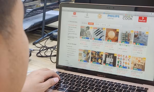 Siết chặt thu thuế bán hàng online