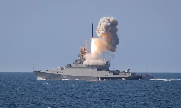 Số tàu chiến Nga tăng bất thường ở Biển Đen, Ukraine lo bị tấn công tên lửa