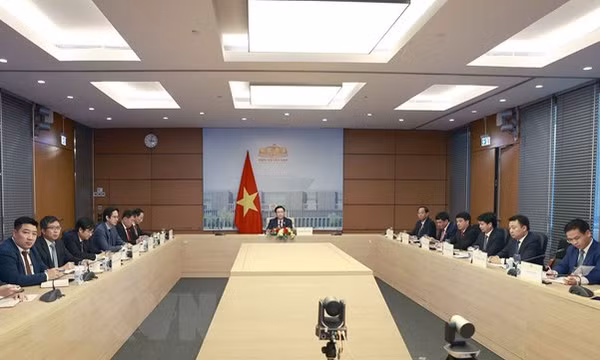 Chủ tịch QH hội đàm với Ủy viên trưởng Nhân đại toàn quốc Trung Quốc