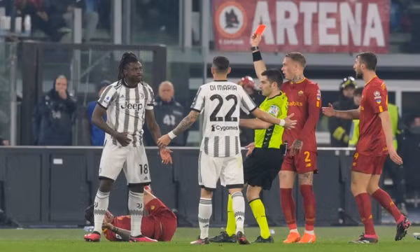 Roma hạ Juventus sau khi Mourinho thoát án treo giò