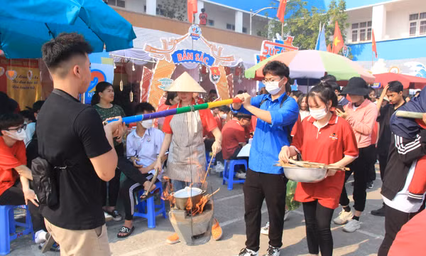 Tưng bừng Hội trại Thanh thiếu nhi