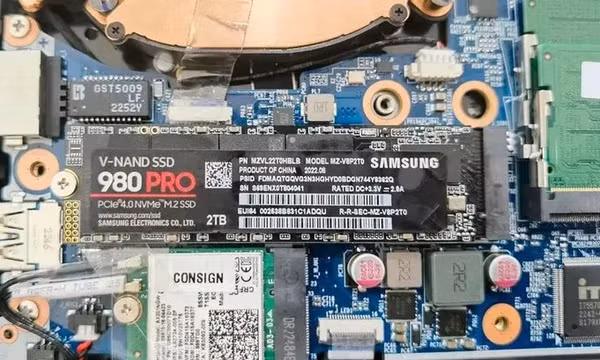 “Pháp sư Trung Hoa” đã làm được ổ cứng giả lừa được cả phần mềm Samsung