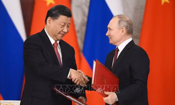 Tổng thống Vladimir Putin: Nga phát triển hợp tác quân sự với Trung Quốc