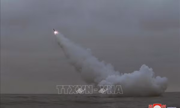 Hàn Quốc: Triều Tiên phóng hai tên lửa đạn đạo tầm ngắn