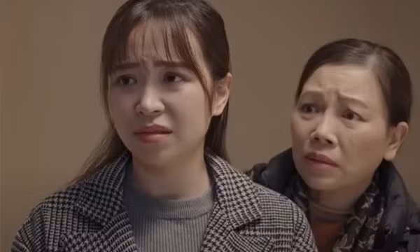 Phim giờ vàng 'Dưới bóng cây hạnh phúc' liên tục gây ức chế