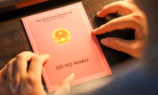 Hoàn thiện quy trình bãi bỏ yêu cầu nộp, xuất trình sổ hộ khẩu giấy